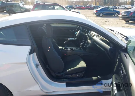 2016 Ford Mustang Ecoboost z USA, uszkodzony, nr VIN 1FA6P8TH8G5201721